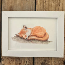 Afbeelding in Gallery-weergave laden, Wit houten A6 lijstje met vos art print
